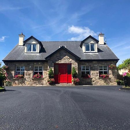 Cosy Rooms In A Stone Cottage Salthill Exterior photo