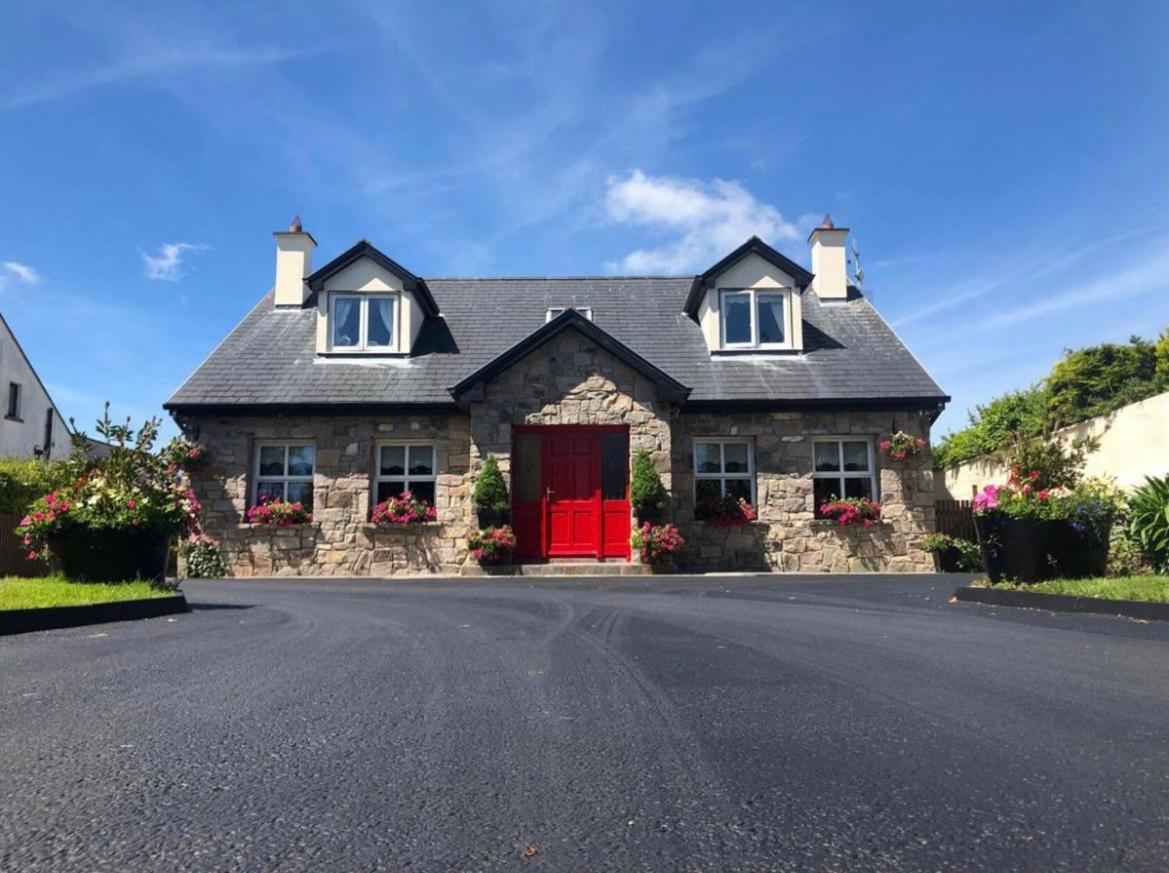 Cosy Rooms In A Stone Cottage Galway Exterior photo