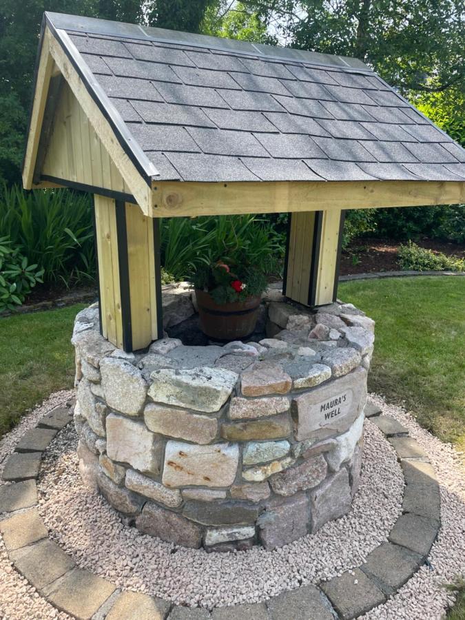 Cosy Rooms In A Stone Cottage Galway Exterior photo